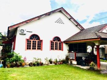 Bungalow at Chempaka, Kota Bharu, photo 2