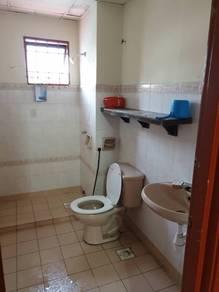 Bathroom – Room at Villa Laman Tasik, Cheras, photo 2