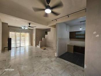 Rumah di Jalan Inang, Bandar Bukit Raja, foto 5