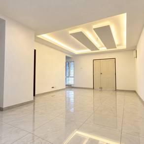 Living & dining – House at Taman Puchong Utama 12, Puchong, photo 1