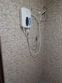 Bathroom – House at Taman Puchong Utama 12, Puchong, photo 7