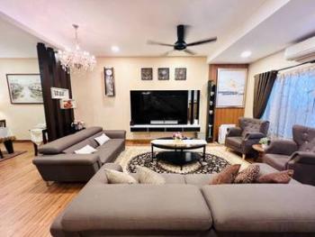 Living & dining – House at Jalan Sepah Puteri Seksyen 5, Kota Damansara, photo 1