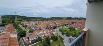 Vista Pinggiran, Seri Kembangan的公寓，照片4