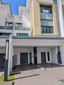 Townhouse at 10th Mile, Kota Samarahan, photo 2