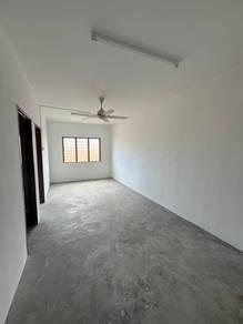 Desa Sri Bayu, Rawang的平层住宅，照片2