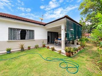 Kota Perdana, Seri Kembangan的独立式洋房，照片3