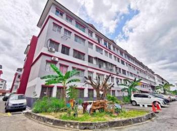 RUMAH PANGSA IMPIAN, Bandar Saujana Putra的公寓，照片1