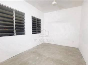 RUMAH PANGSA IMPIAN, Bandar Saujana Putra的公寓，照片5