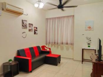 Living & dining – Condominium at Artis 3, Jelutong, photo 1