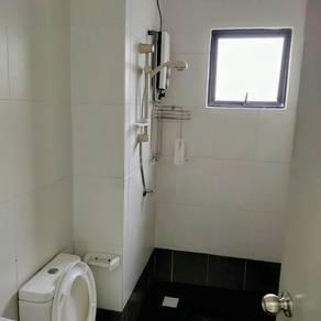 Bathroom – Condominium at Riverdale @ USJ One Park, Subang Jaya, photo 9