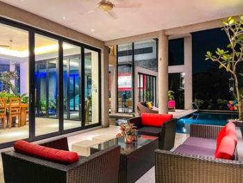 Bungalow at Monterez Golf Club, Shah Alam, photo 3