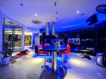 Bungalow at Monterez Golf Club, Shah Alam, photo 9