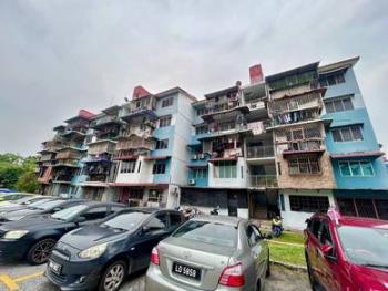 Pkns Seksyen 18, Shah Alam的平层住宅，照片1