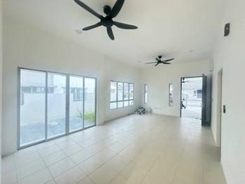 Rumah di Iringan Bayu, Seremban, foto 2