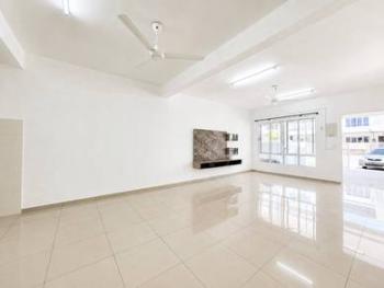 Rumah di Bayu Sutera, Bandar Sri Sendayan, foto 1