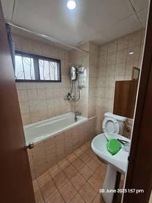 Bathroom – House at Jalan Fung Yih Ting, Kota Kinabalu, photo 7