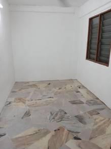 Bedroom – Room at Blok 18, PKNS, Shah Alam, photo 3