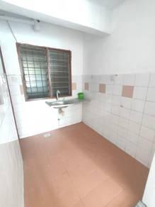 Kitchen – Room at Blok 18, PKNS, Shah Alam, photo 4