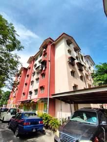 Exterior – Room at Blok 18, PKNS, Shah Alam, photo 1