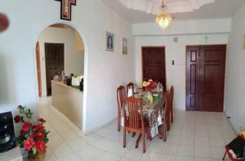 Ruang tamu & makan – Apartmen di Casa Impian, Jelutong, foto 10