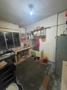 Dapur – Pangsapuri di Flat Balau, Masai, foto 3