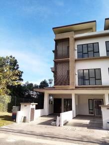 Townhouse at 16 Sierra, Puchong, photo 3