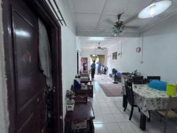 Townhouse at Puncak Perdana, Seksyen U10, Shah Alam, photo 2