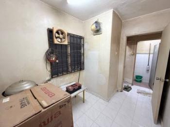 Flat at Tasek 64, Masai, photo 8