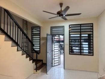 House at Taman Mutiara Rini, Skudai, photo 3