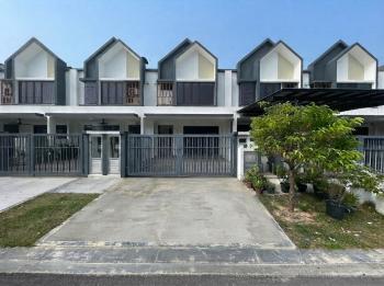 House at SERENIA ANIRA TERRACE SEPANG, Sepang, photo 1