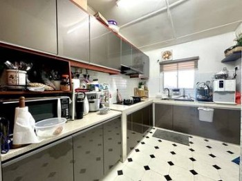 Photo #5