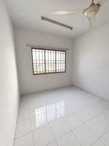 Apartmen di Vista Impiana, Seri Kembangan, foto 5