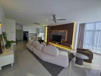 Rumah Bandar di Kingfisher Cove, Kota Kinabalu, foto 2