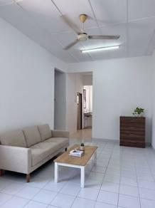 Apartment at Persiaran Prima Utama, Puchong, photo 1