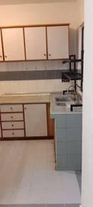 厨房 – Taman Lembah Maju 600, Ampang的公寓，照片4