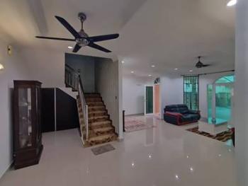 Rumah di Taman Dahlia, Salak Tinggi, foto 1