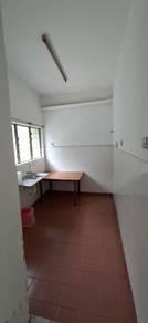 House at Jalan Putra Permai, Taman Equine, Seri Kembangan, photo 4