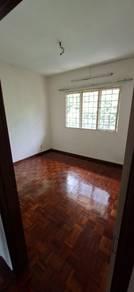 House at Jalan Putra Permai, Taman Equine, Seri Kembangan, photo 6