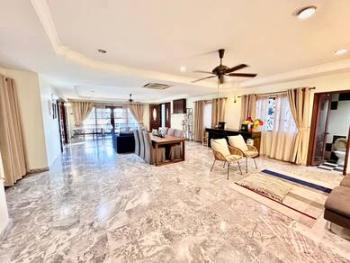 Kondominium di KEMENSAH VILLA, Ampang, foto 4