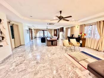 Kondominium di KEMENSAH VILLA, Ampang, foto 1