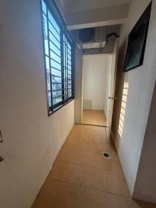 Apartmen di Larkin Residence 1, Johor Bahru, foto 1