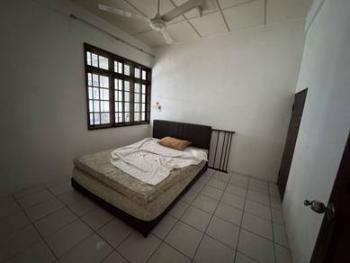 Rumah di Sunny Hill, Kuching, foto 8