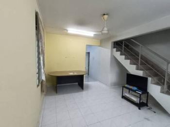 Ruang tamu & makan – Rumah di Taman Johor Jaya, Johor Bahru, foto 2