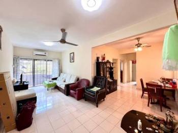 Casa Puteri, Puchong的共管公寓，照片1
