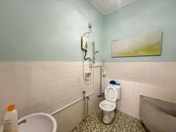 Bathroom – House at Jalan Delima, Bukit Beruang, photo 4