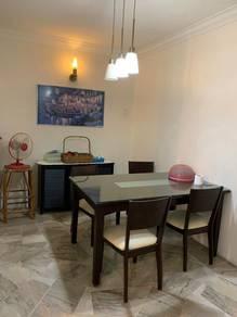 Ruang tamu & makan – Pangsapuri di Pangsapuri Hilir Kota, Melaka City, foto 2