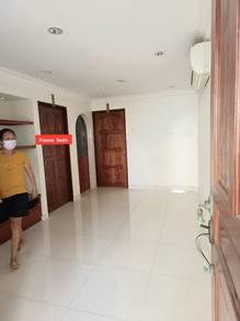 Persiaran Bayan Indah 3, Bayan Lepas的组屋，照片2