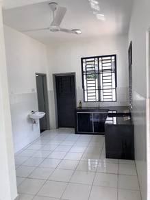 Kampung Aman Larkin, Johor Bahru的房屋，照片6
