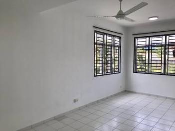 Kampung Aman Larkin, Johor Bahru的房屋，照片10