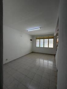 Jalan Keembong, Johor Bahru的房屋，照片2